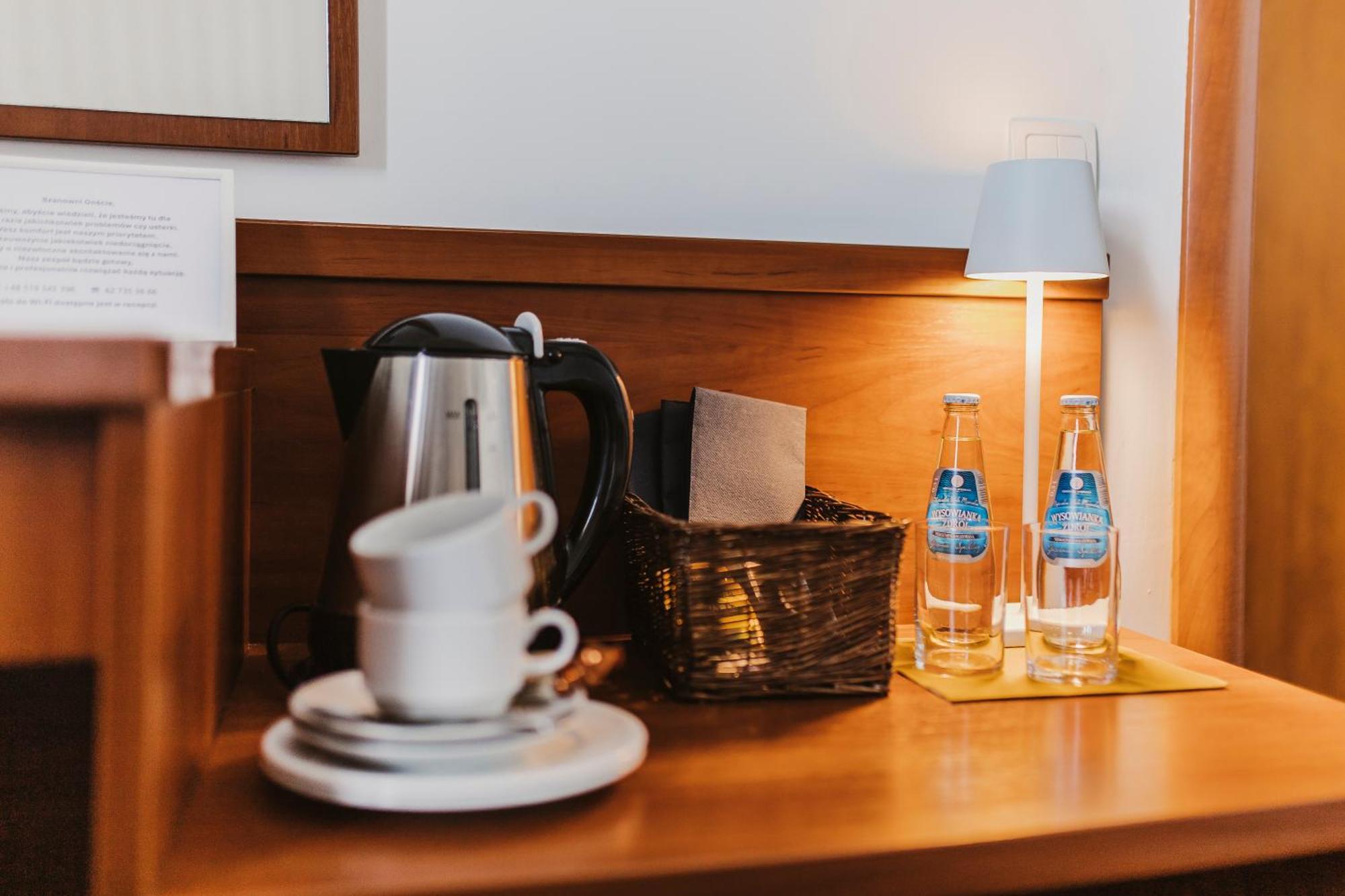 Hotel I Restauracja Borowianka Ostrów Wielkopolski Dış mekan fotoğraf