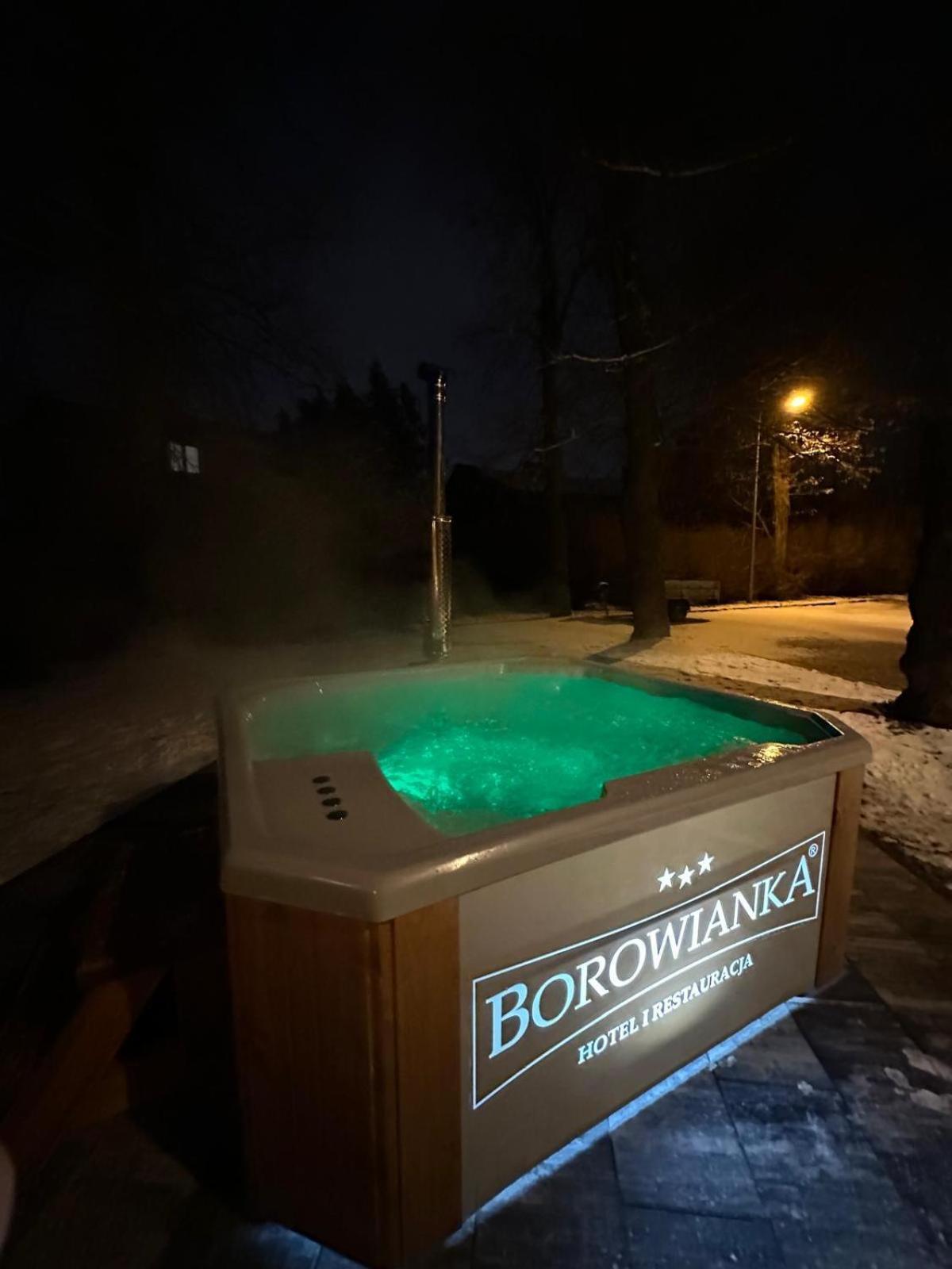 Hotel I Restauracja Borowianka Ostrów Wielkopolski Dış mekan fotoğraf